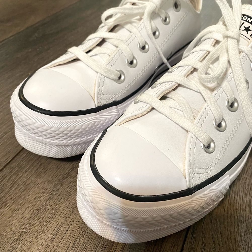 Chuck Taylor All star lift platform Converse white leather size womens 7.5